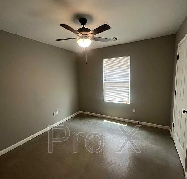 206 N Wall Ave — Photo 6