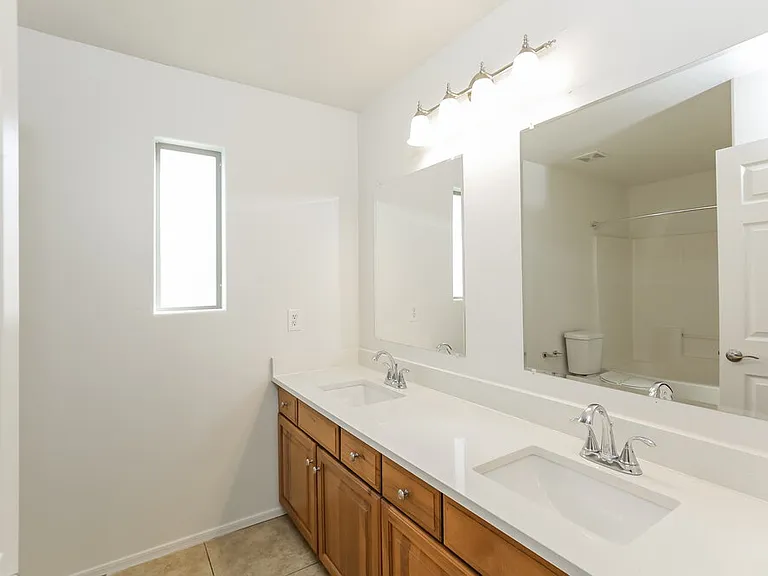 3733 W Dunbar Dr — Photo 11