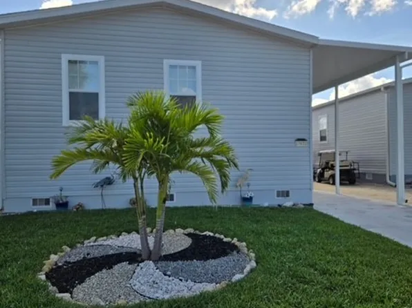 17831 Stevens Blvd, Fort Myers Beach, FL 33931