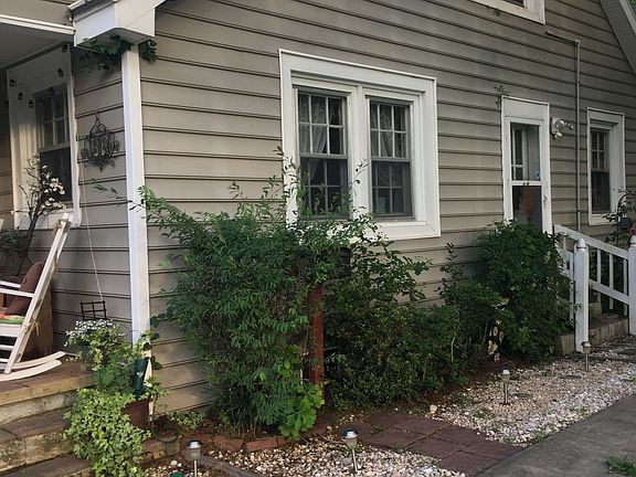 5th image of 314 E Elwood Ave