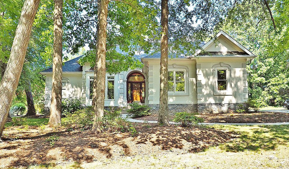 1st image of 110 Keel Ct