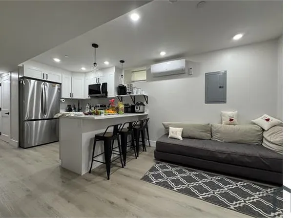 58 Blue Hill Ave #G, Roxbury, MA 02119