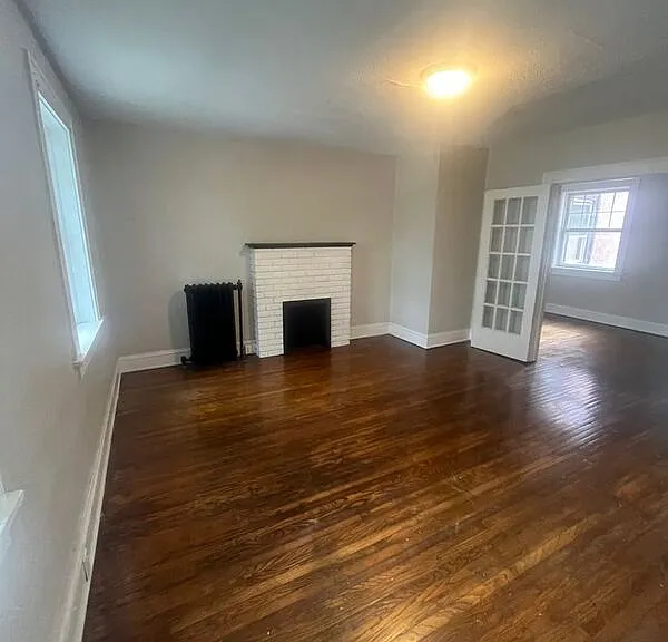 44 Genesee St #6 — Photo 2