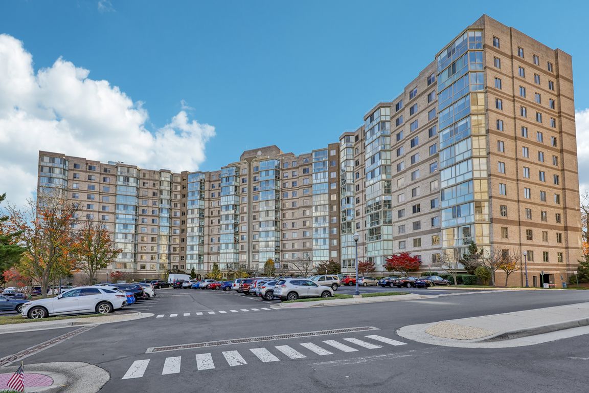 next background image