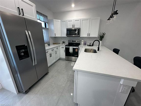 4th image of 4663 30th St SW