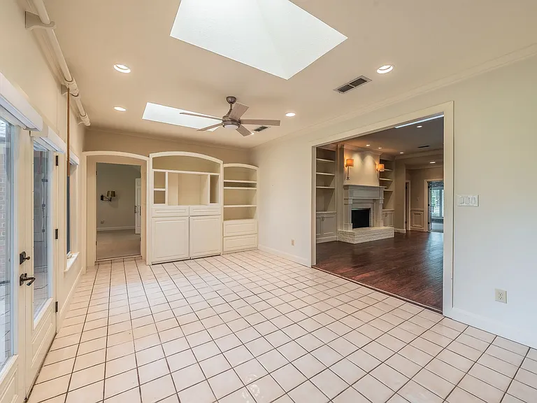 6724 Blue Meadow Dr — Photo 22