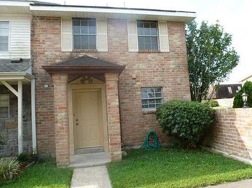 1st image of 23 Brandon Hall Dr APT D