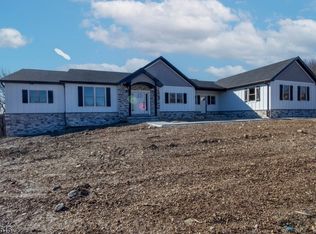 27 Sterling Dr, Wantage, NJ 07461