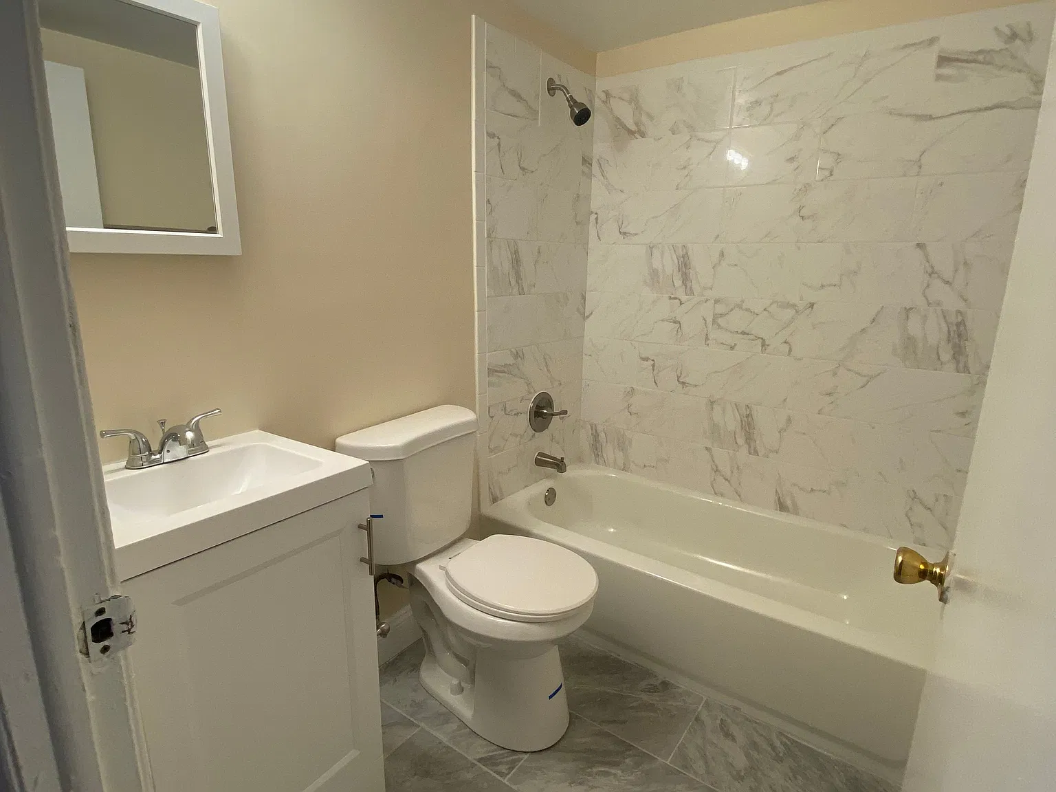 4520 Springfield Ave — Photo 3