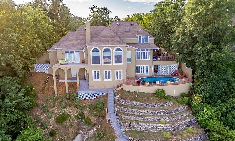 1st image of 267 Indian Springs Dr