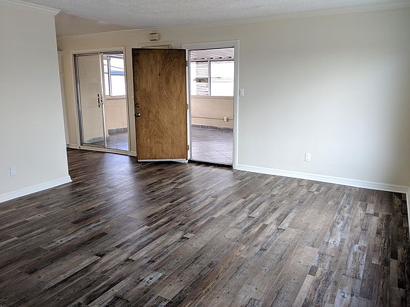 4th image of 9566 1/2 Olive St