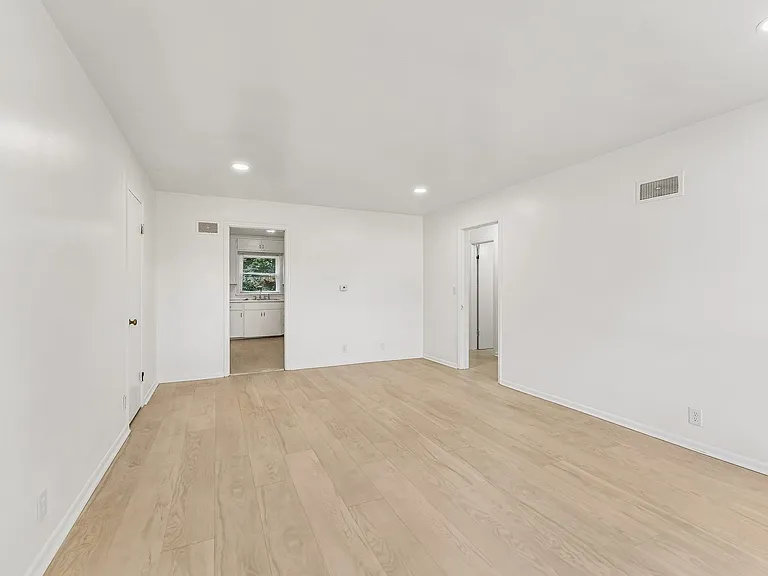 1210 N 60th St — Photo 6