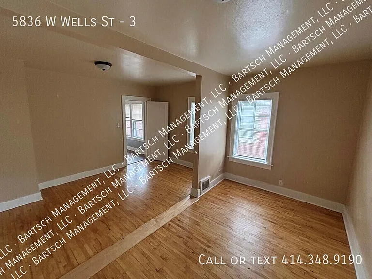 5836 W Wells St #3 — Photo 8