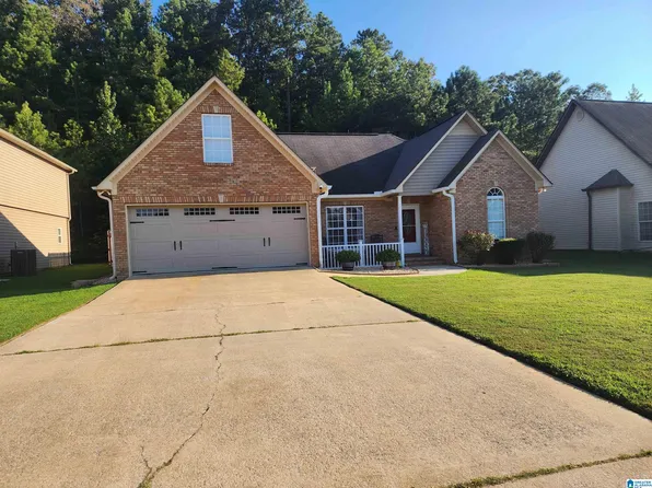 305 Oak Leaf Cir, Pell City, AL 35125