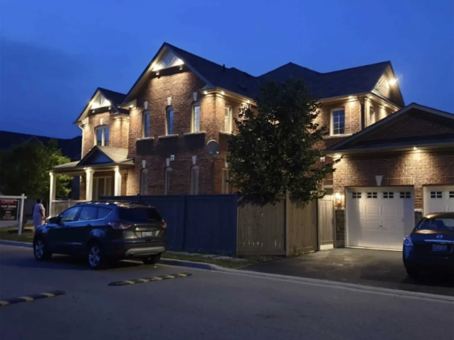 3 bed, $1,849 — Photo 2