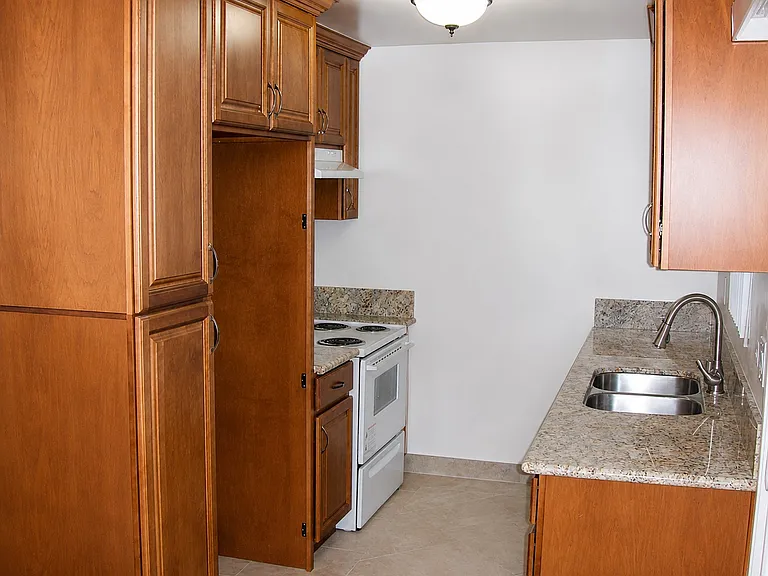 1807 Fremont Ave #102 — Photo 8