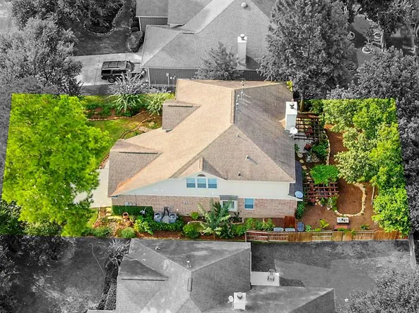 2417 Springwood Glen Ln, Conroe, TX 77304