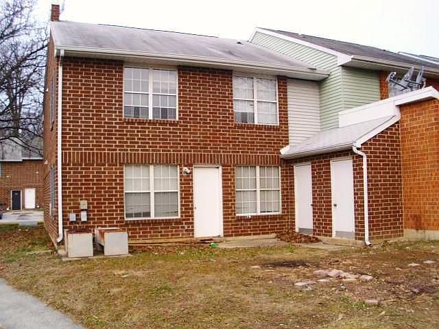 2nd image of 21 Clinton Ct