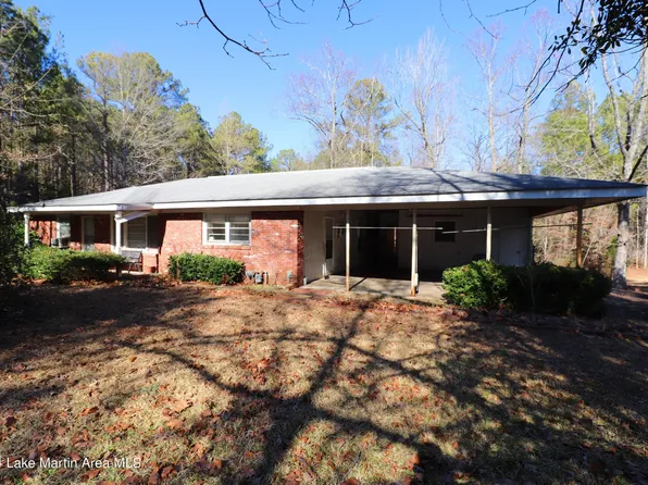 1362 Confederate Dr, Alexander City, AL 35010
