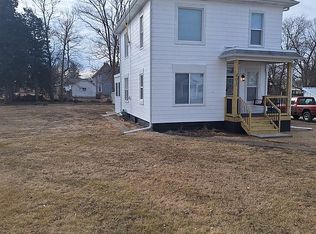 401 Logan Ave, Dixon, IL 61021