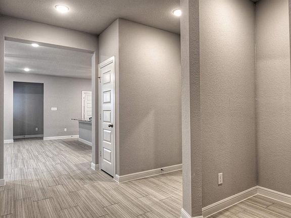 4th image of 8118 Bellwick Bay Ct
