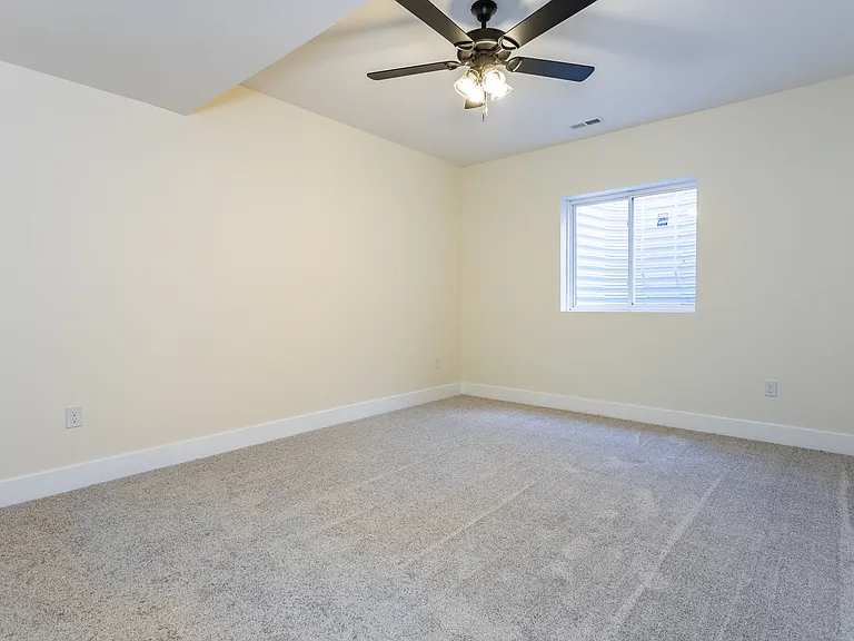 7154 Savannah Dr — Photo 27
