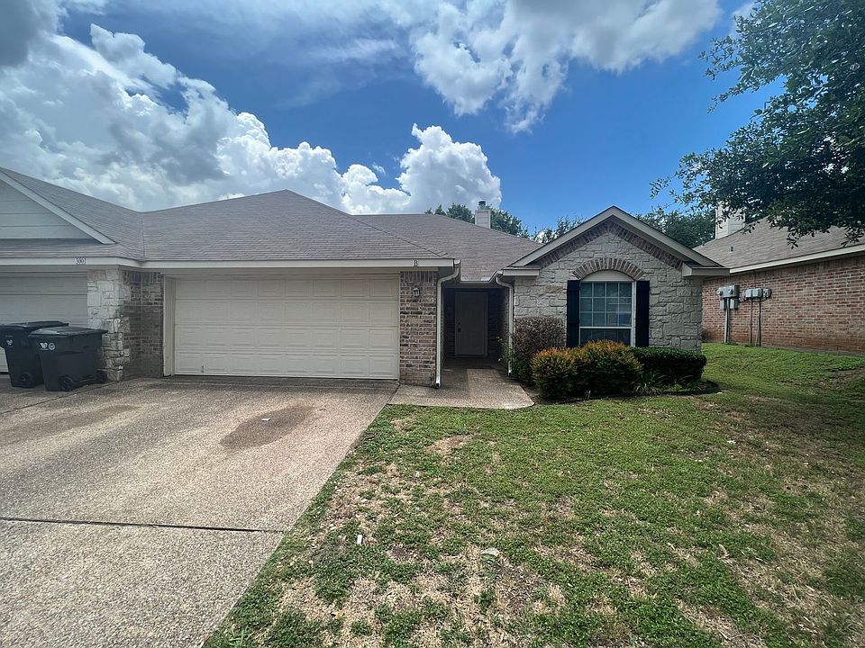 1st image of 300B Chapel Trail Cir