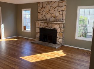 816 SE Peacock Ln, Portland, OR 97214