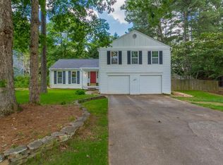385 Ivy Mill Ct, Roswell, GA 30076