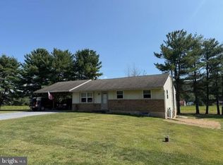 18 Lark Ln, Jonestown, PA
