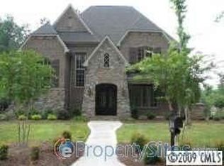 2329 Garden View Ln, Matthews, NC 28104