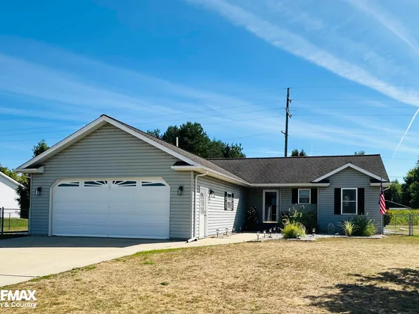 908 Pheasant Run, Gladwin, MI 48624