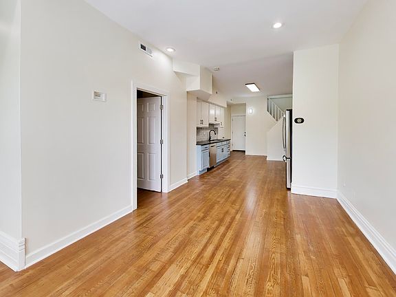 4th image of 3450 W Diversey Ave #2