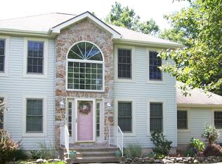 645 Glen Circle Dr, Tobyhanna, PA