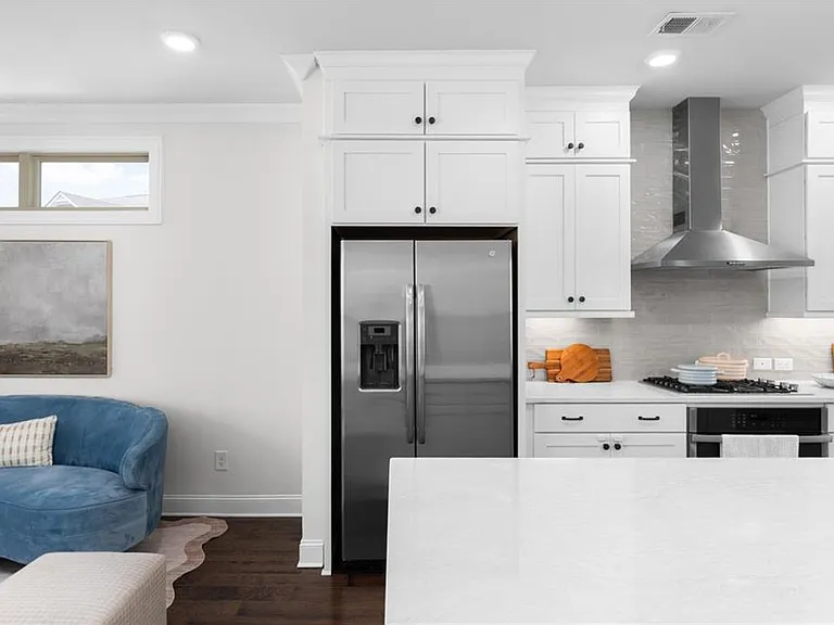 301 Marlowe Aly — Photo 12