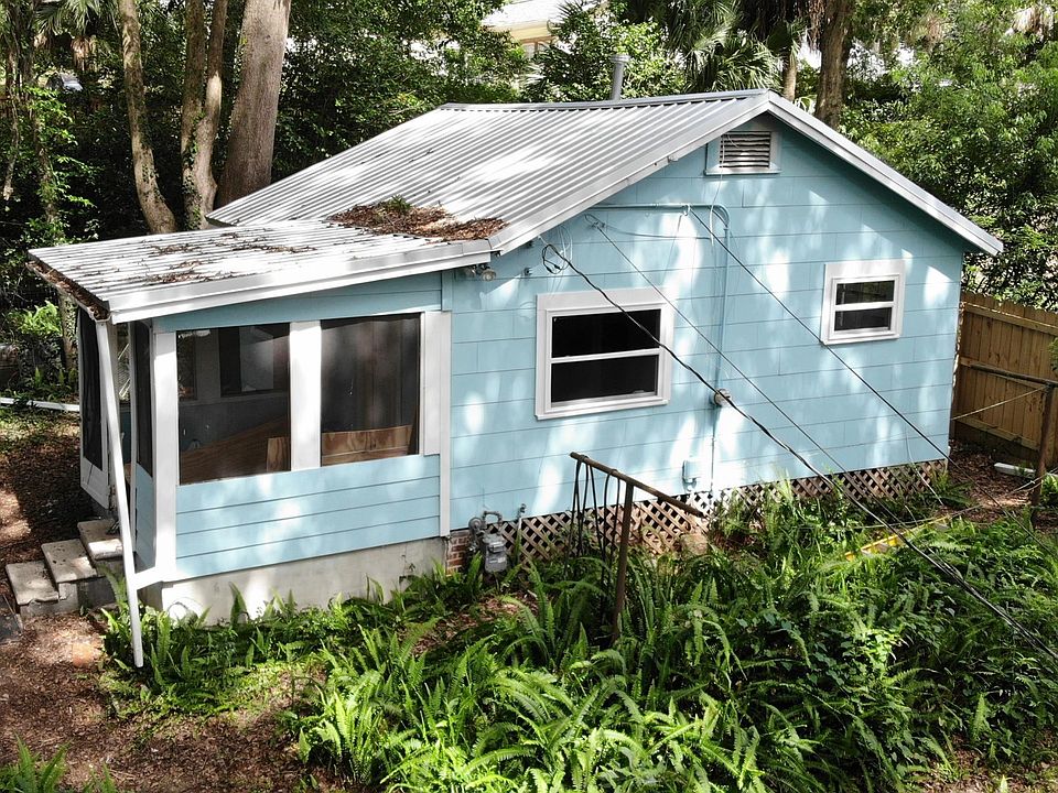 1st image of 611 Talaflo St #1/2