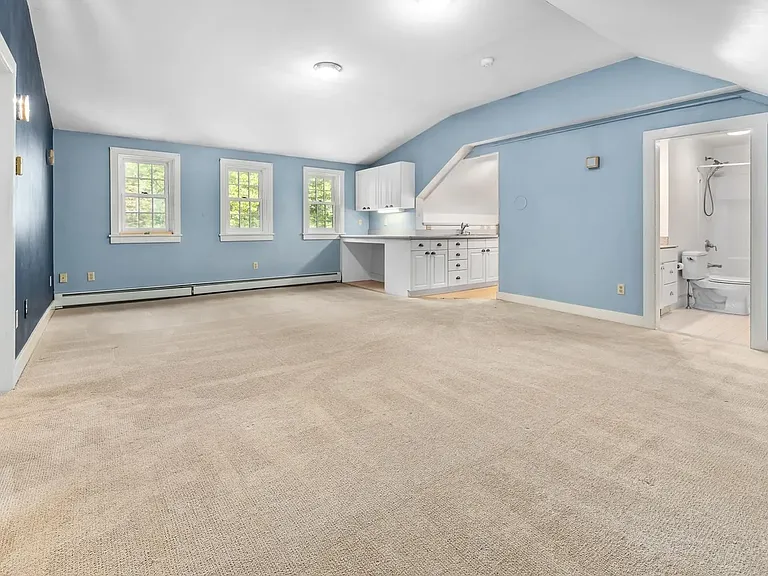 85 Dartmouth College Hwy #203 — Photo 6
