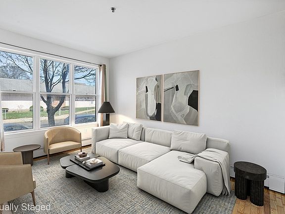 2nd image of 218 Humboldt Ave Unit 218