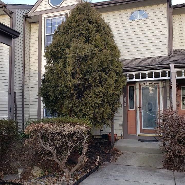 1st image of 663 E Lake Front Cir #32