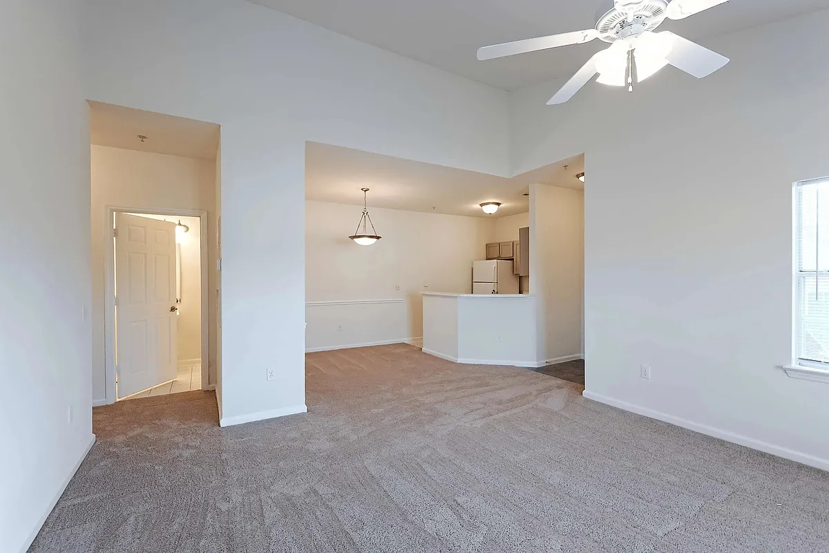 Building Photo - 4405 Feldspar Ct #2D