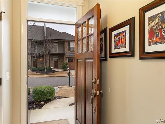 5th image of 2800 Belle Chase Ln Unit 1