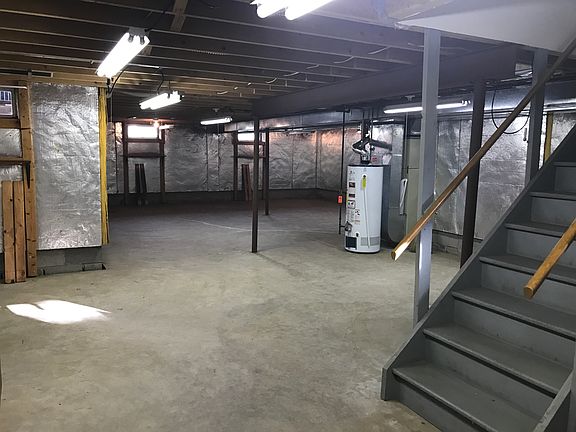 5th image of 1298 Centennial Dr