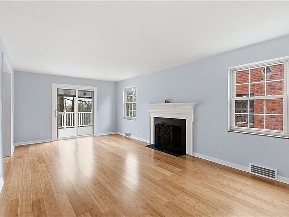 5th image of 772 Scott Rd