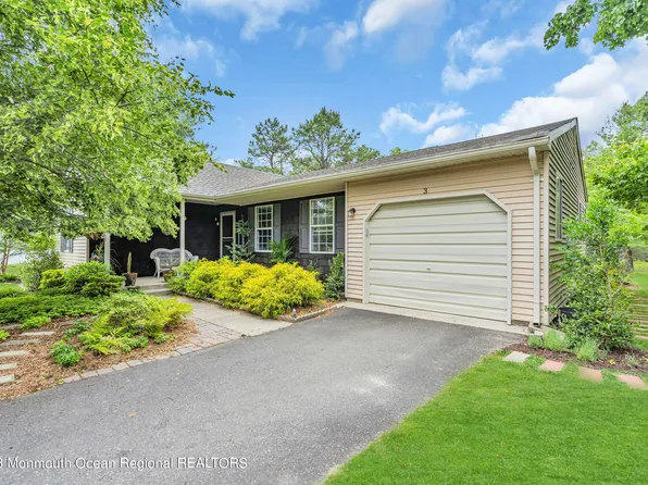 3 Brookdale Court, Whiting, NJ 08759