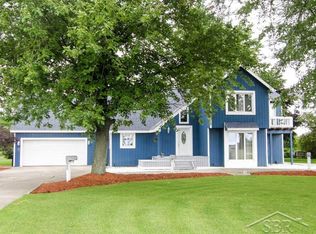 4448 Ferden Rd, New Lothrop, MI 48460