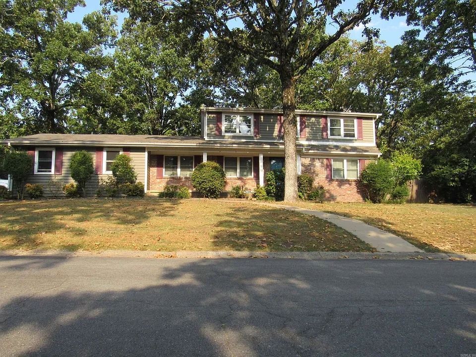 6201 Blackhawk Dr