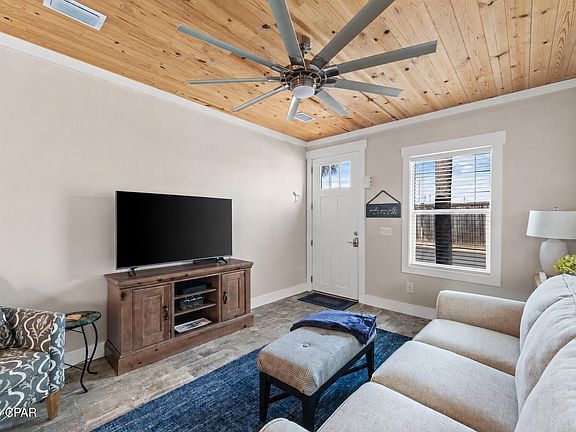 2nd image of 608 Seabreeze Dr