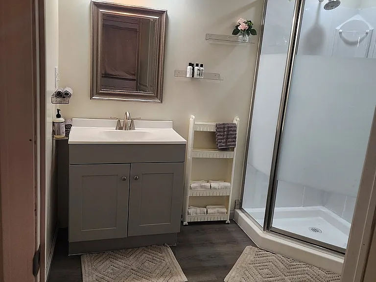 109 Curtis Ave — Photo 10