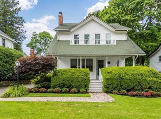 49 Willow Ave, Huntington, NY 11743