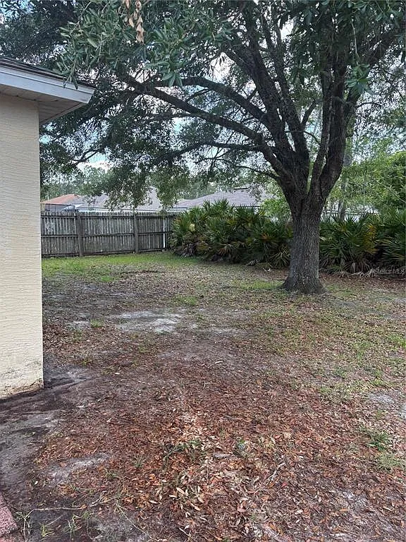4 bed, 2.0 bath, 1660 sqft, $1,800 — Photo 3